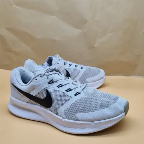 나이키 런 스위프트3 남성운동화275.