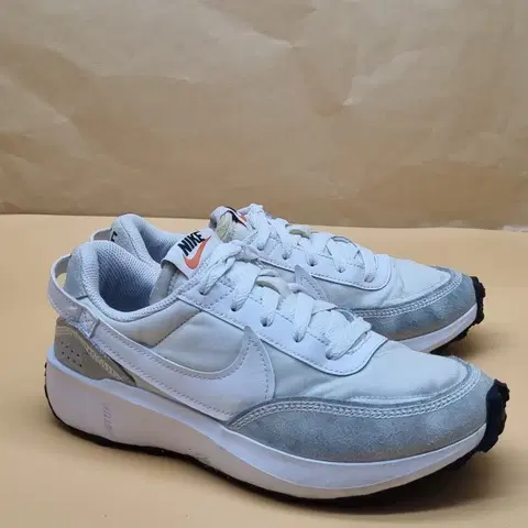 나이키 와플데뷰 여성운동화230.