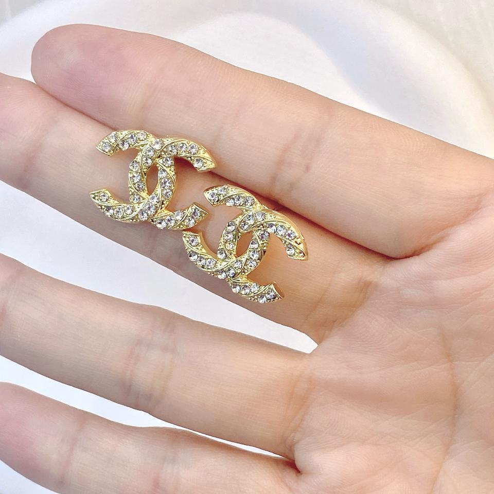 샤넬 골드 귀걸이