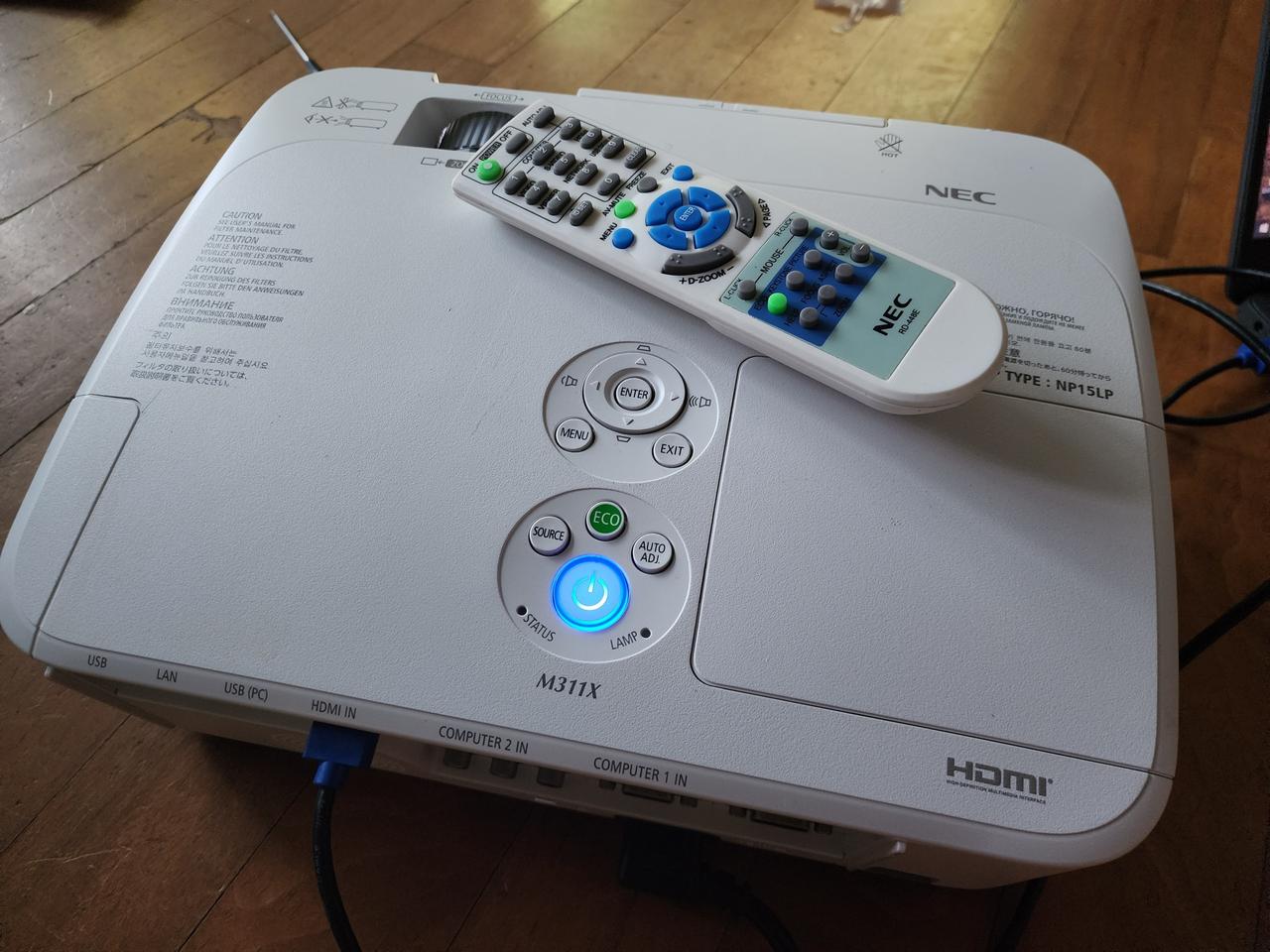 NEC M311X 빔프로젝터 + 리모컨