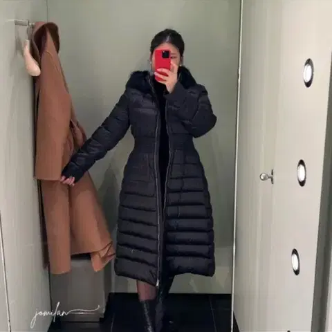 블랙 롱 패딩 코트 폭스퍼 프라다