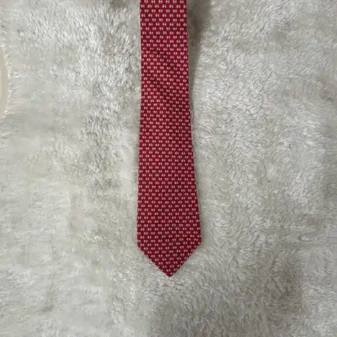 페레가모(Ferragamo) 펭귄 패턴 실크 넥타이