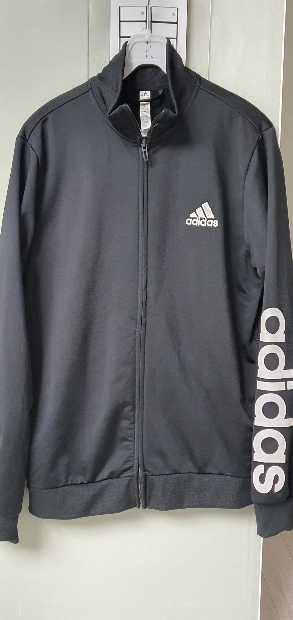 adidas 트레이닝져지(해외판) 100~105호(52X70cm)S급!