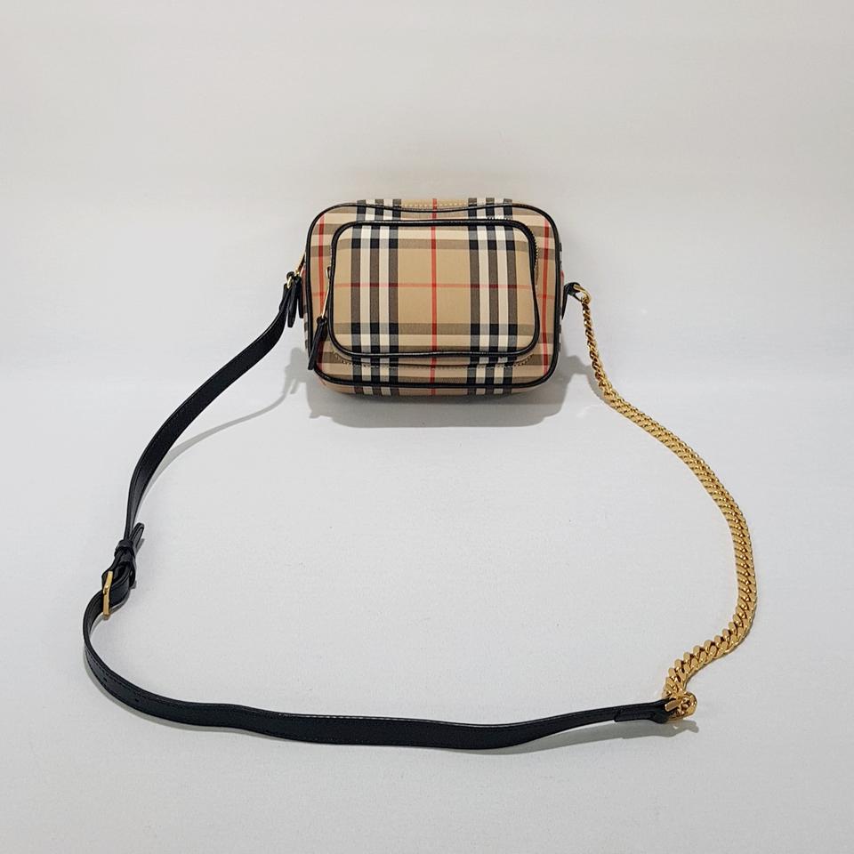 정품) 버버리 빈티지 체크 코튼 카메라 크로스백 8015946
