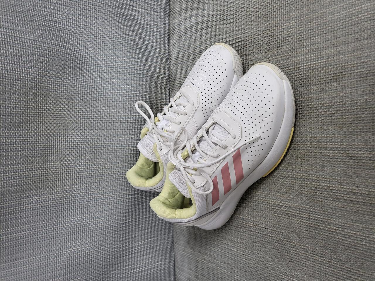 아디다스 런닝화 250