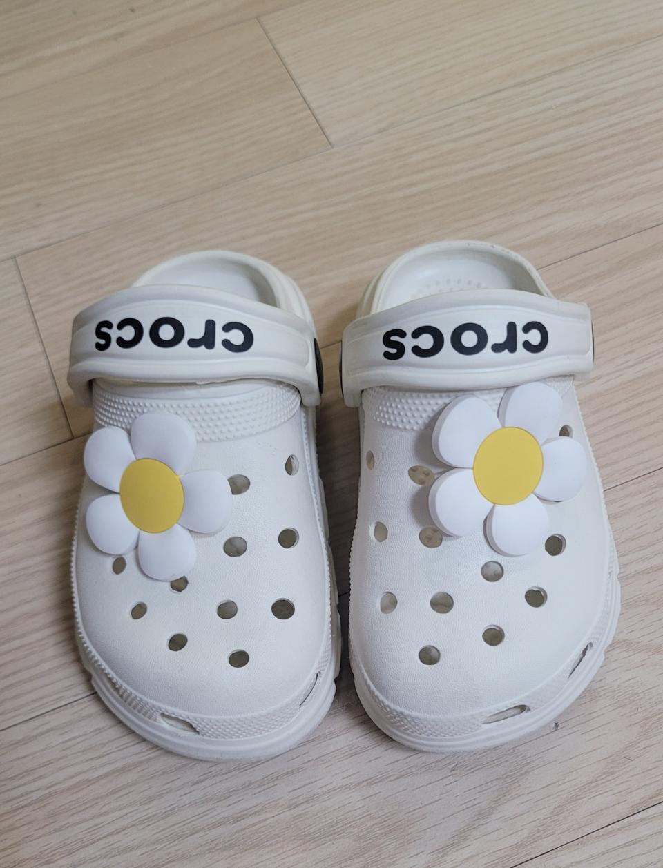 크록스키즈샌들