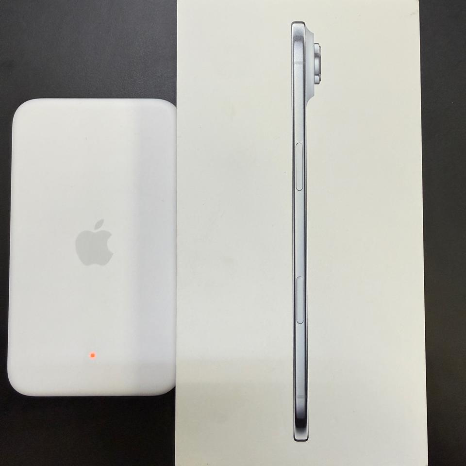 아이폰 에어 미개봉 512g + 에어 전용 보조베터리