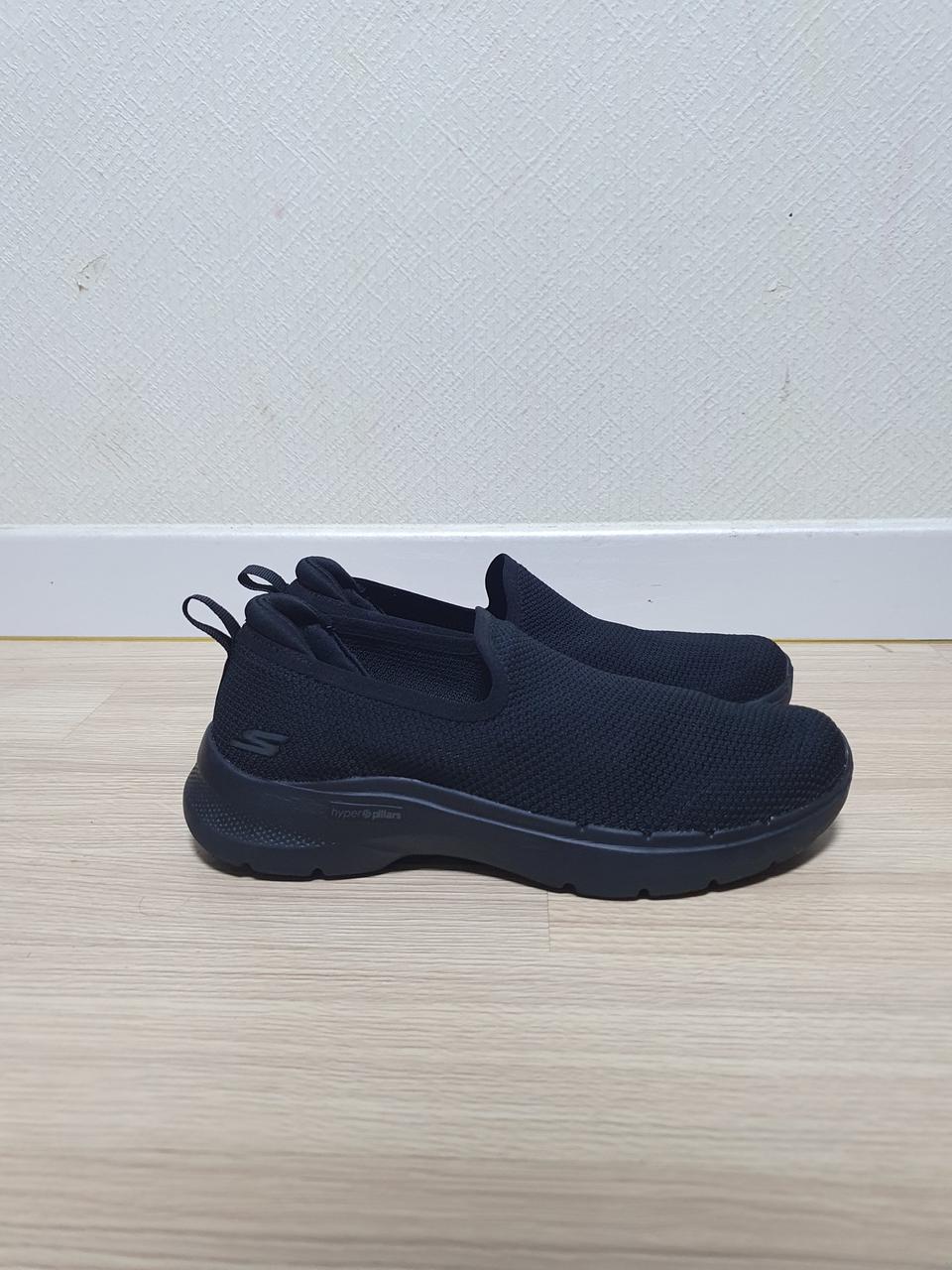 스케쳐스 고워크 블랙 슬립온 255