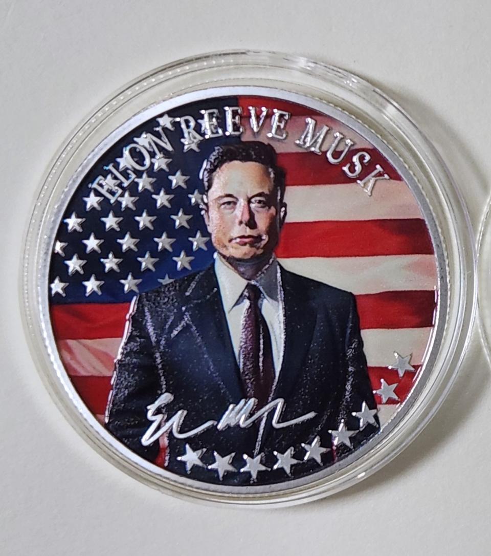 일론 머스크 (Elon Musk) 기념, 도금 색체 메달