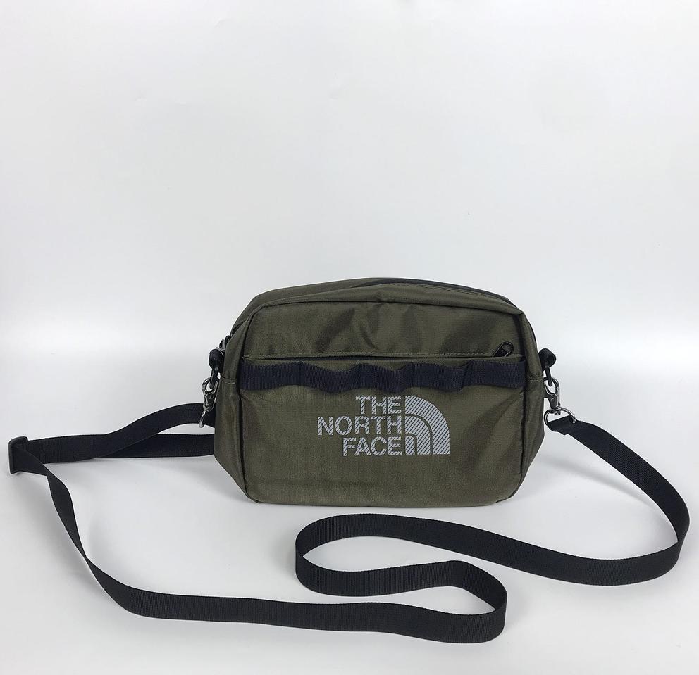 노스페이스 카키색 크로스백 가방