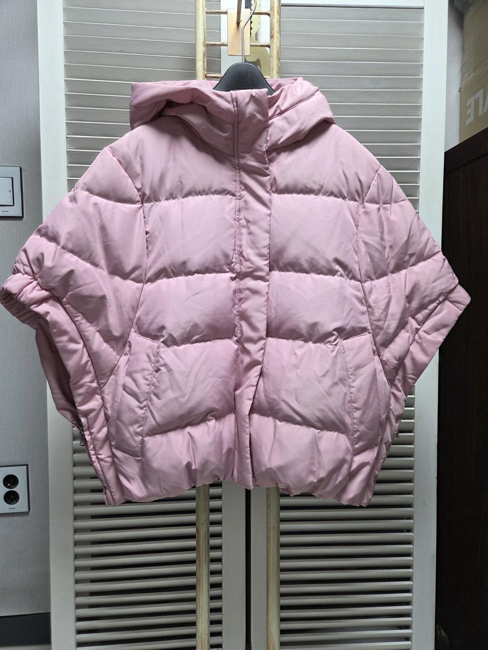 르블랑페이우  케이프 구스다운 패딩 2023년제품