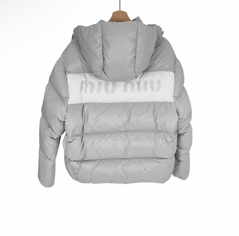 [40] 미우미우 여성 백로고 푸퍼 후드 나일론 다운 패딩 자켓 그레이