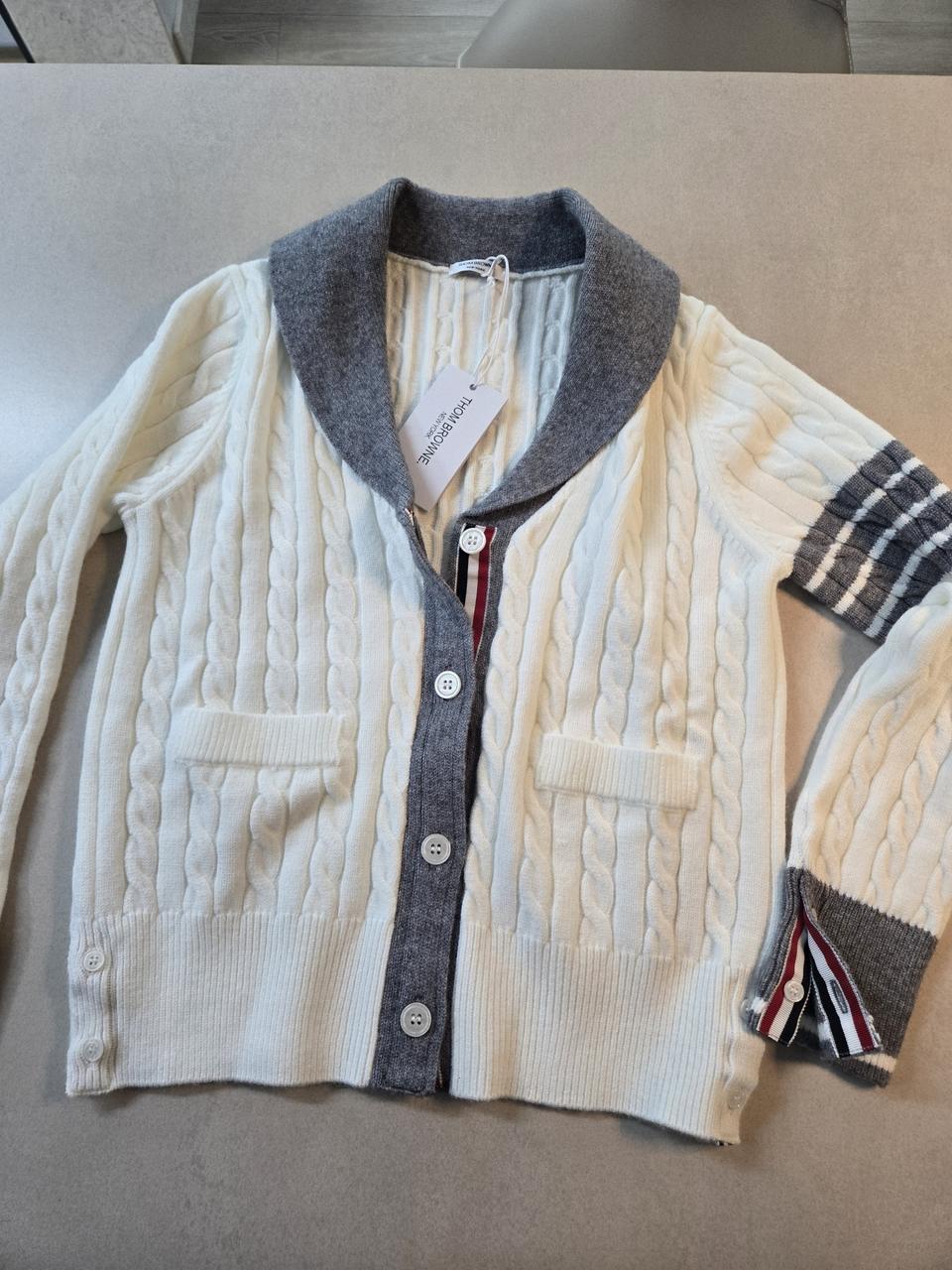 톰브라운 화이트 케이블 가디건 여성 L사이즈
