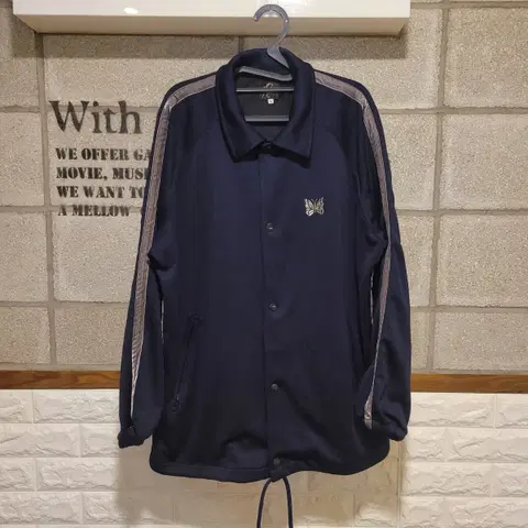 니들스 트랙 코치자켓 M