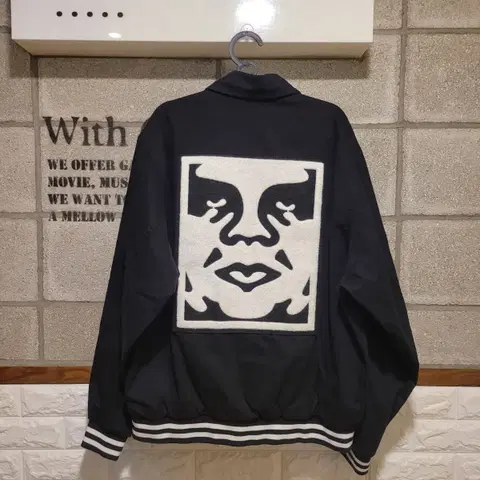 오베이 아이콘 바시티 자켓 M