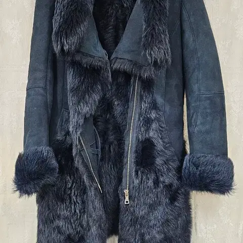 도호 무스탕 털 트리밍 자켓 블랙