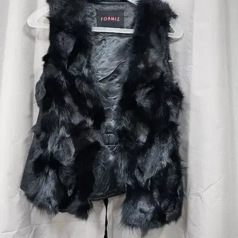 FORMIZ 검정색 폭스퍼 조끼 66