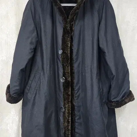 후드 퍼 양면블랙 코트