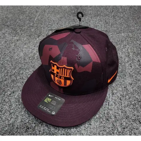 나이키 FC 바르셀로나 트루 스냅백 캡 모자