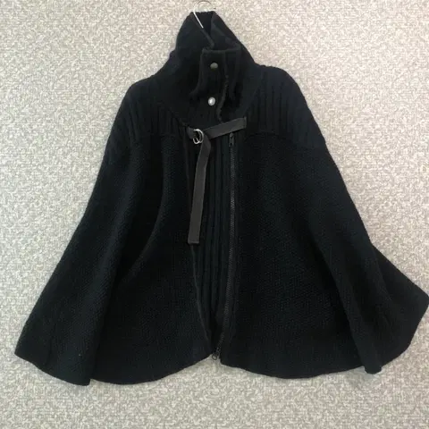 아르마니 익스체인지 램스울100 니트 케이프 코트 가디건 망토 판초 판쵸