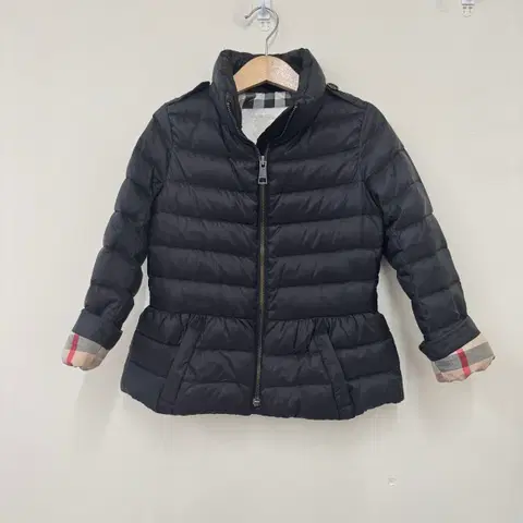 (110) 버버리칠드런 패딩 6y 블랙