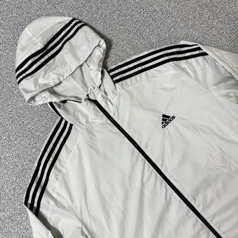 아디다스 파이어버드 바람막이 XL