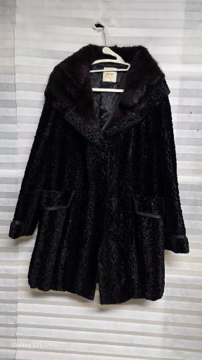 MEZIS 밍크 퍼 코트 블랙