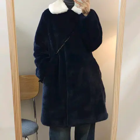 (F)Bao 여성 카라 배색 페이크퍼 긴팔 퍼코트 네이비
