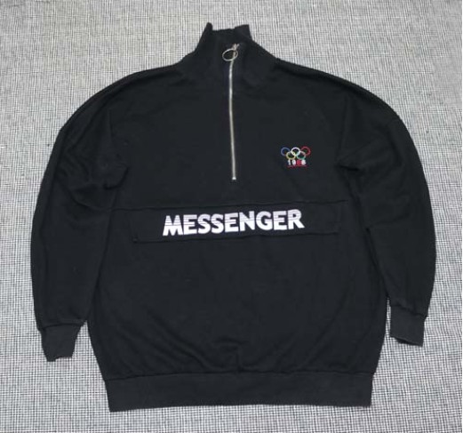 CRUNKY YOOTH 올림픽 반집업 맨투맨 105