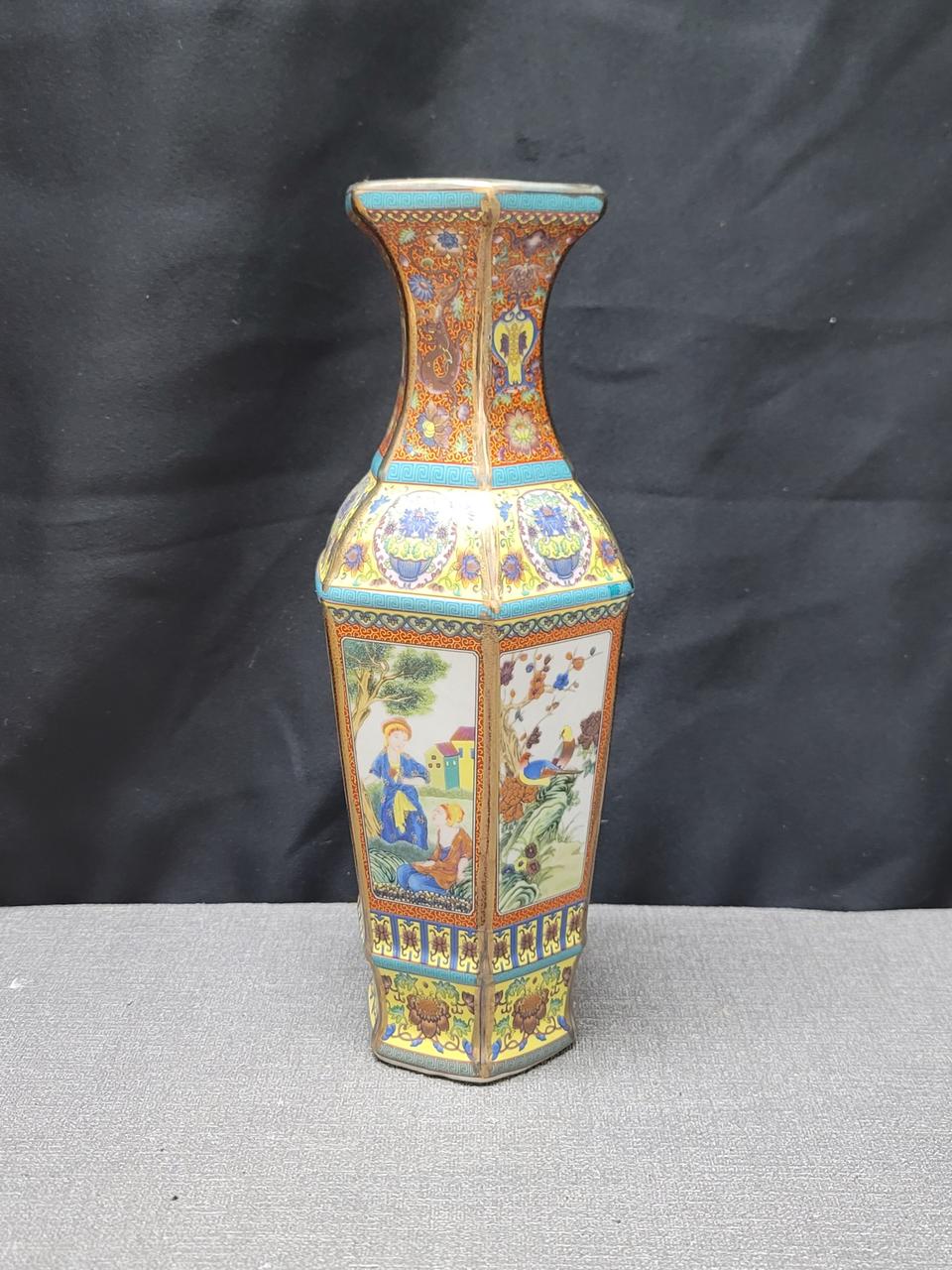 중국 오채 육각호 도자기