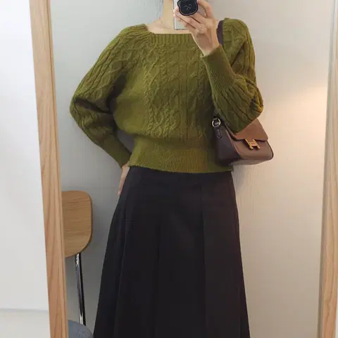 (F)여성 스퀘어넥 케이블 니트 올리브그린 W1574