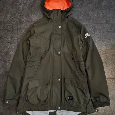 나이키 SB 우먼스 바람막이 야상 90