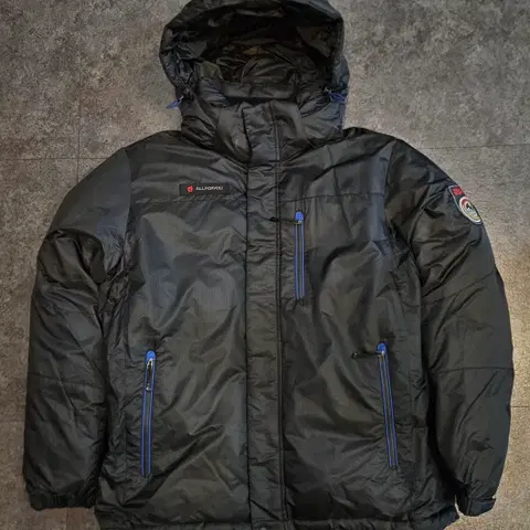 ALLFORYOU 오리털 대장급 패딩 100