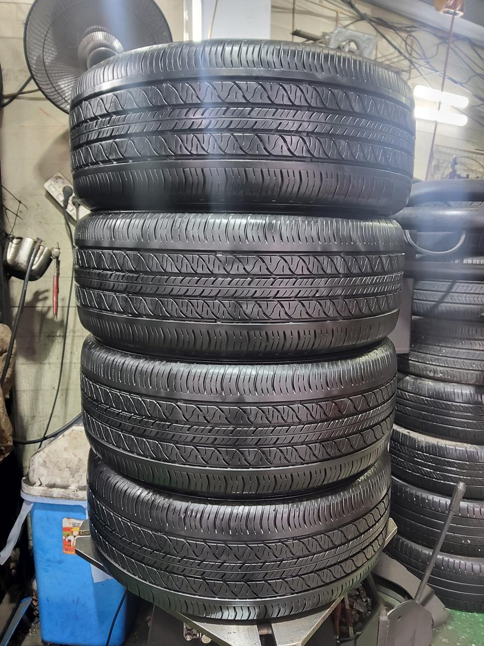 225 45 18 컨티넨탈 중고타이어(22년)