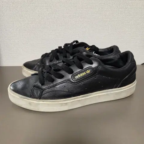 Adidas 아디다스 슬릭 운동화 블랙 235