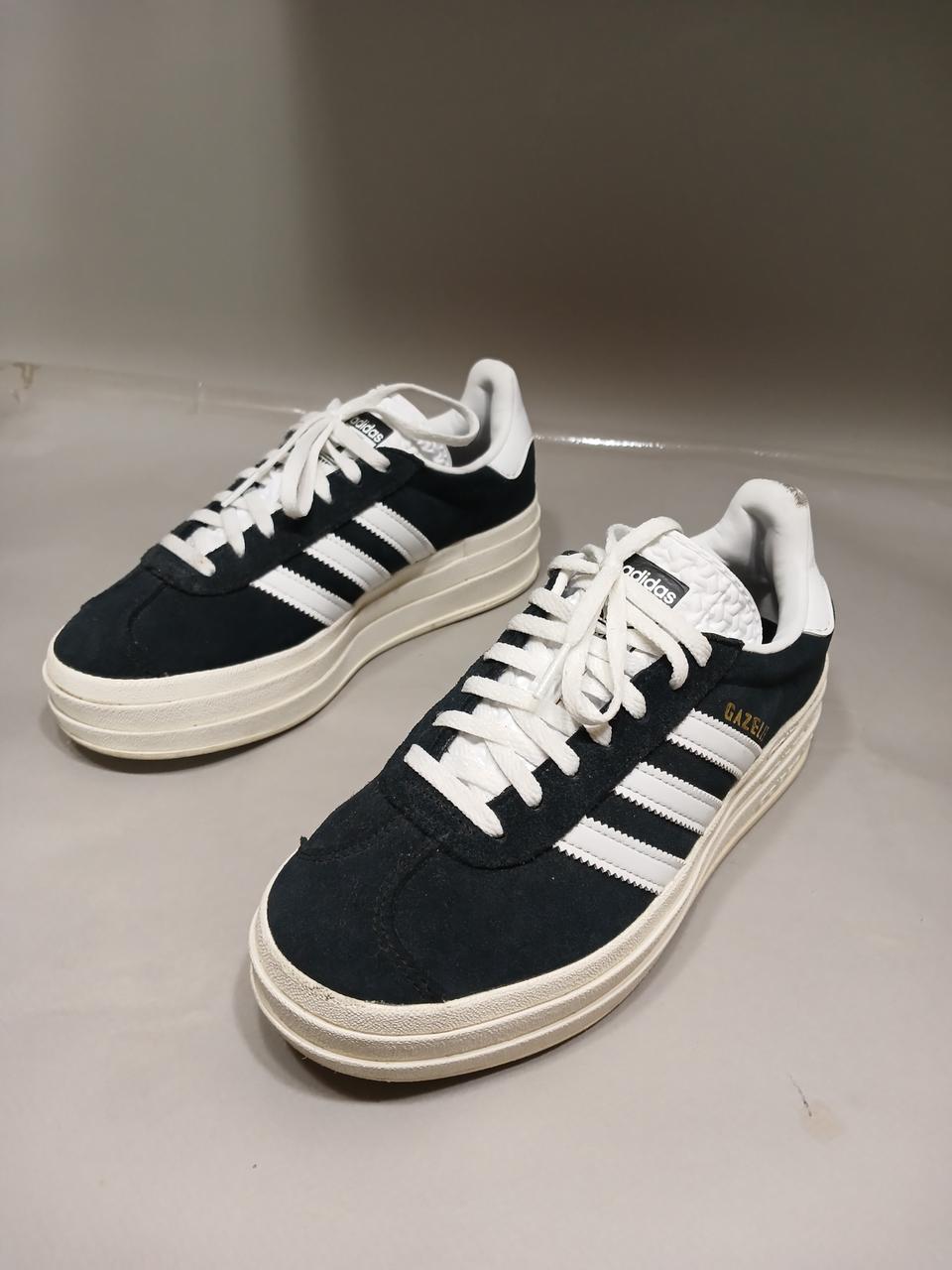 아디다스 가젤 볼드 블랙 플랫폼 스니커즈 230