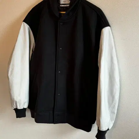 그라프페이퍼 스타디움 블루종 자켓. ( A991 )