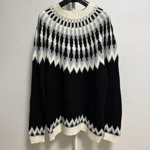 프릭스스토어 노르딕 알파카 니트 / 블랙-화이트, F