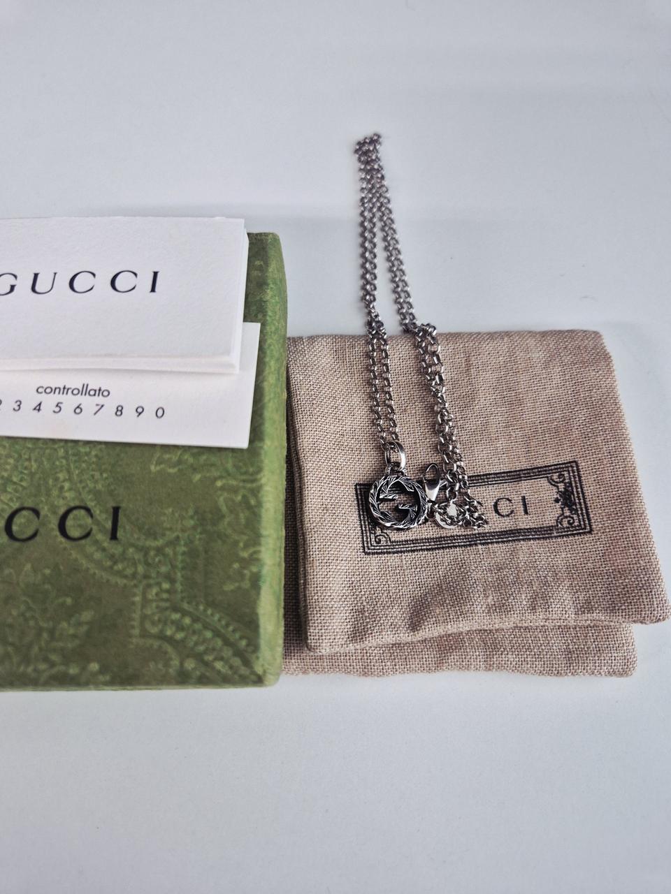 구찌 인터로킹 목걸이 (상태 최상)