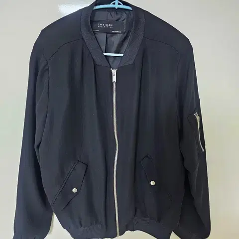 자라 베이직 블랙 봄버 자켓 m 블루종