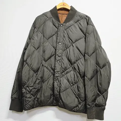 유니클로 리버시블 양면다이아 퀼팅 점퍼