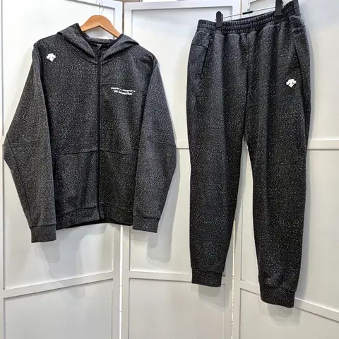 데상트 트레이닝 셋업 남성L