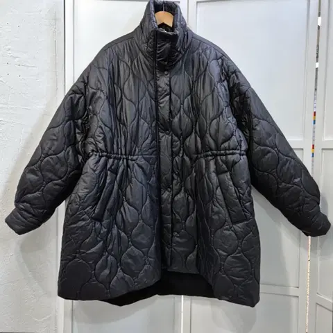 OT.rimane 리마네 오버핏 퀼팅 패딩