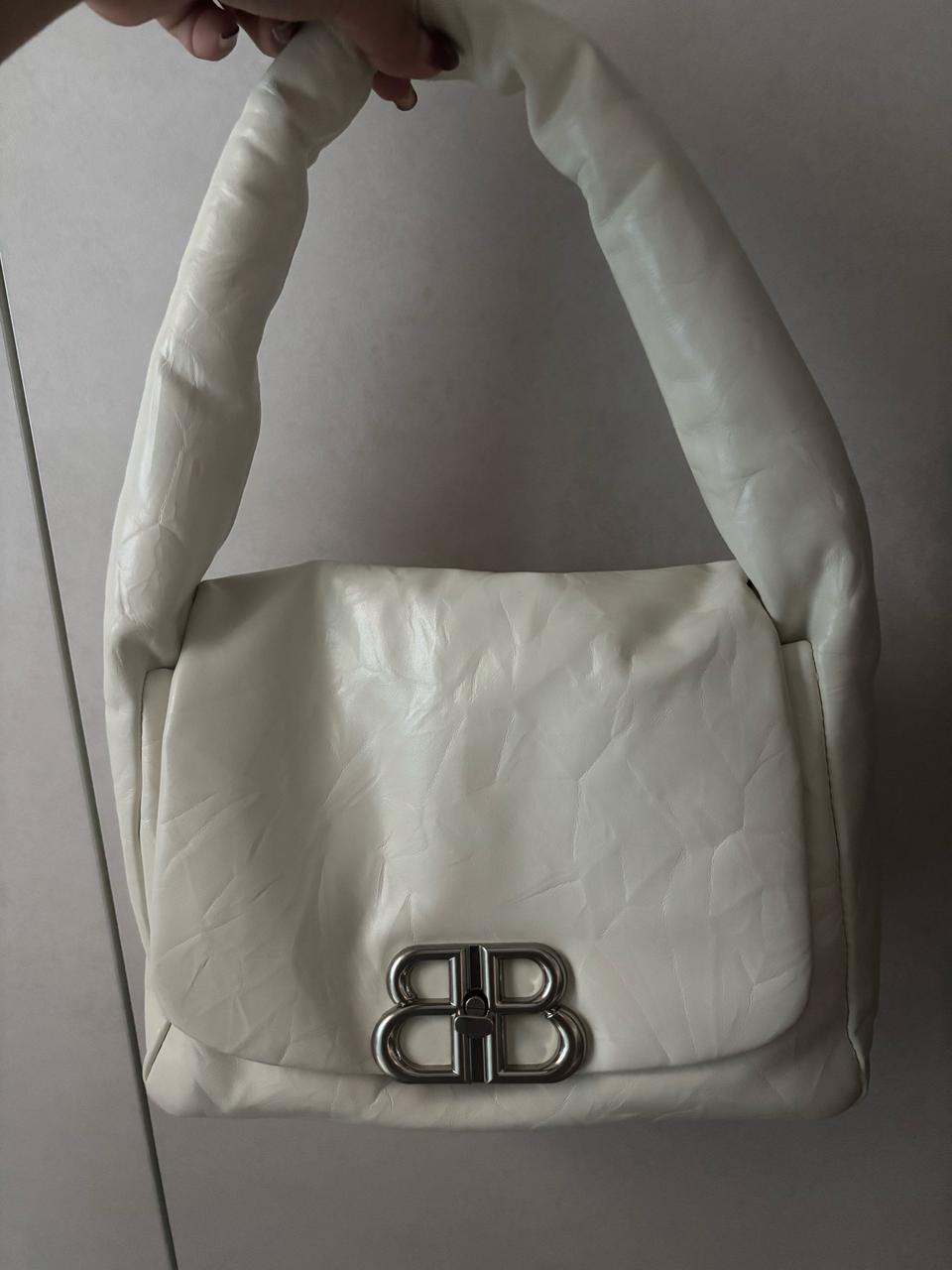 발렌시아가 패딩 숄더백