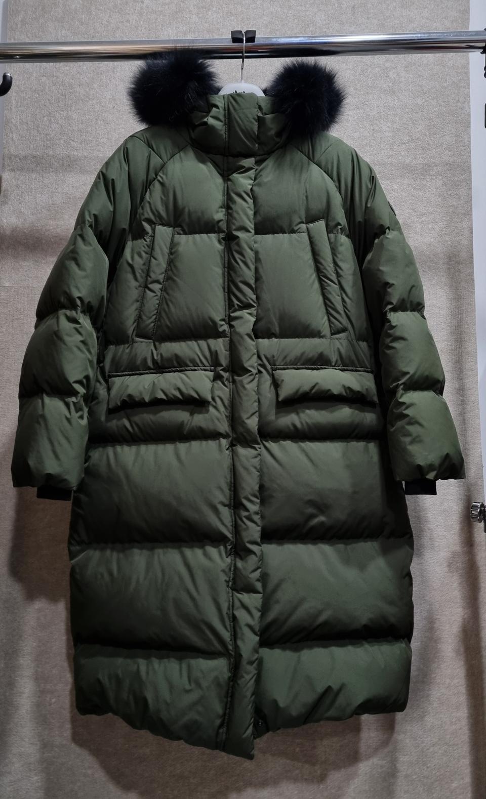 여성 S 데상트 오리털 롱패딩