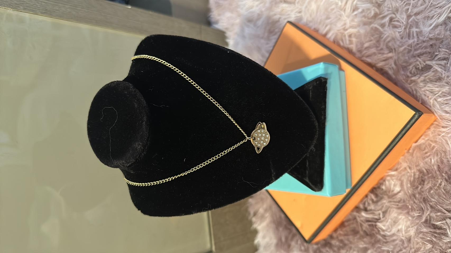 비비안 큐빅 목걸이