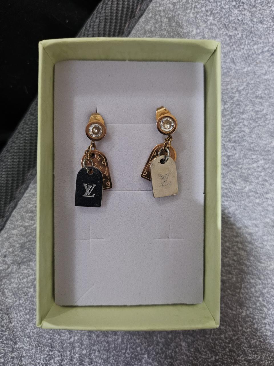 루이 써지컬 귀걸이