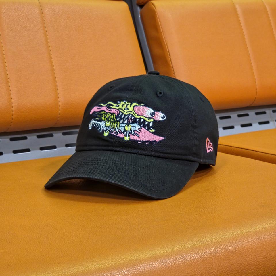 뉴에라 X 산타크루즈 슬래셔 볼캡