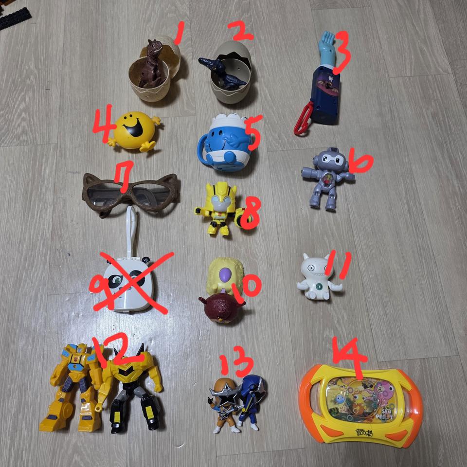 해피밀 14종~ 개당 천원씩