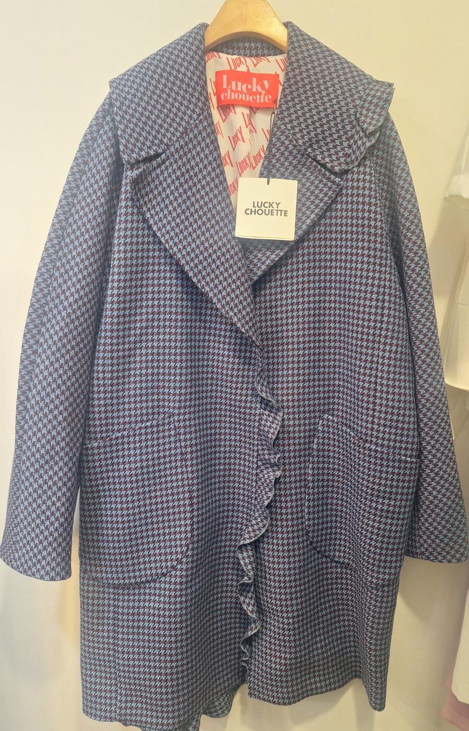 *새상품* 럭키슈에뜨 하운드투스 러플 코트38(택포)